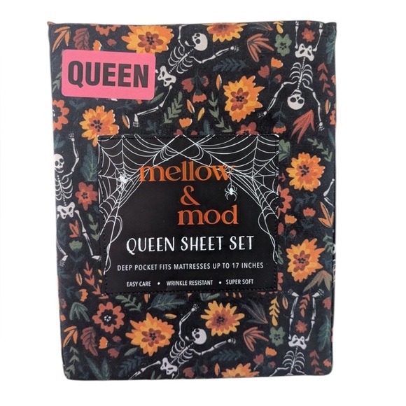Mellow & Mod fall leaf skeleton Halloween viral sheet set QUEEN rare HTF - Picture 1 of 2